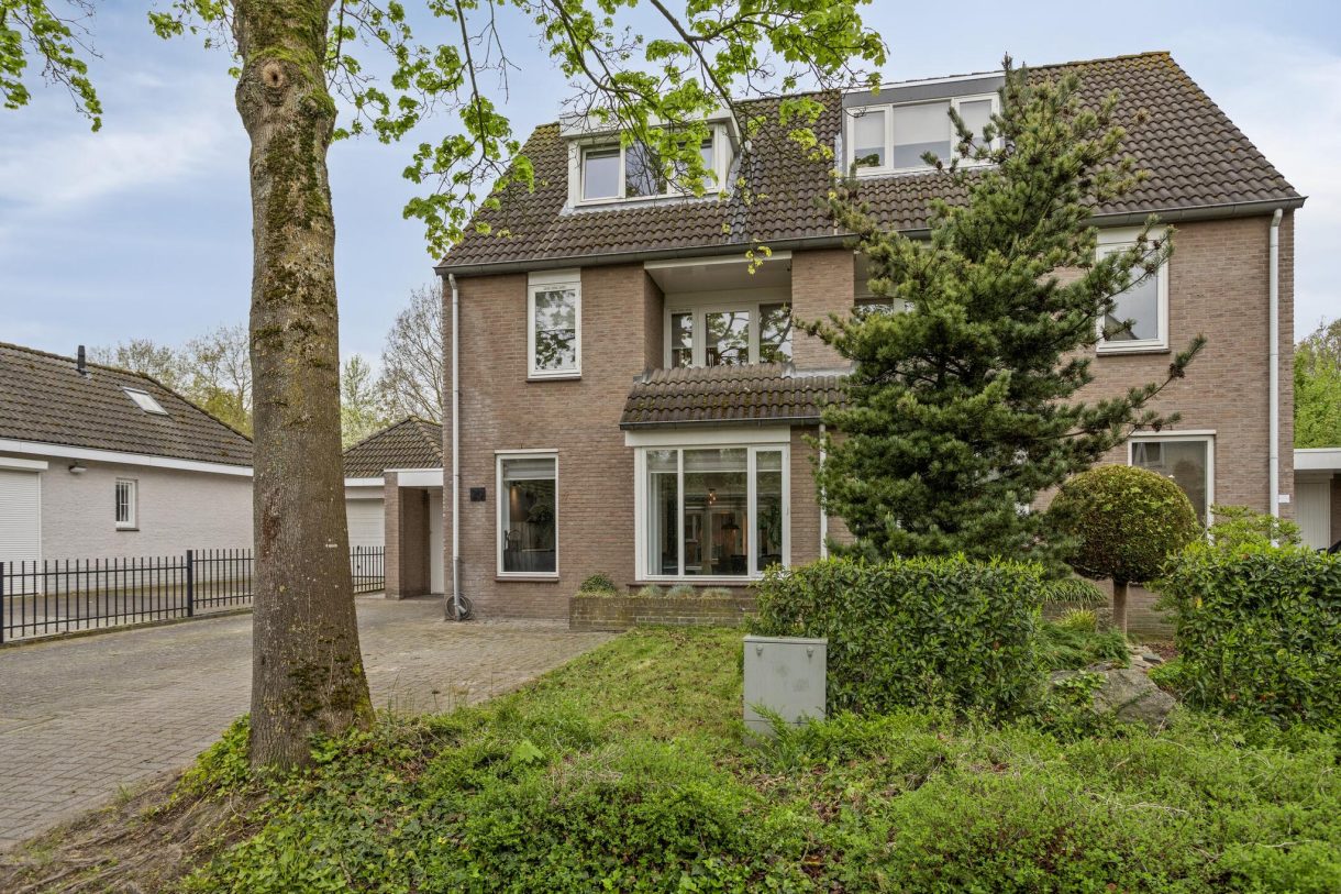 Te koop: Foto Woonhuis aan de Van Hovengaarde 20 in Nuenen