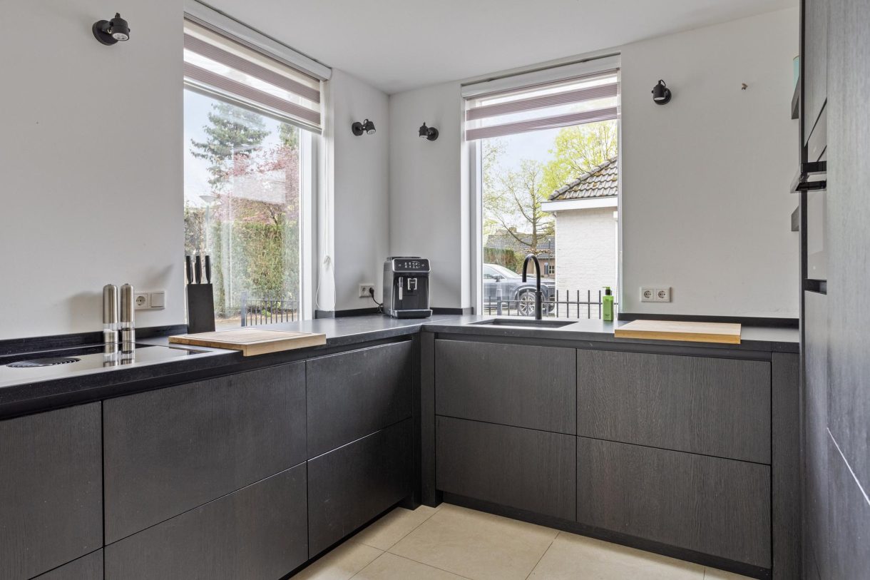 Te koop: Foto Woonhuis aan de Van Hovengaarde 20 in Nuenen