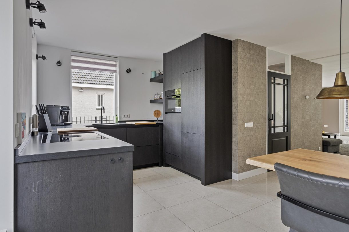 Te koop: Foto Woonhuis aan de Van Hovengaarde 20 in Nuenen
